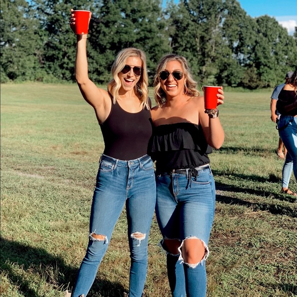 Meet your Posher, Christina - Picture 4 of 5